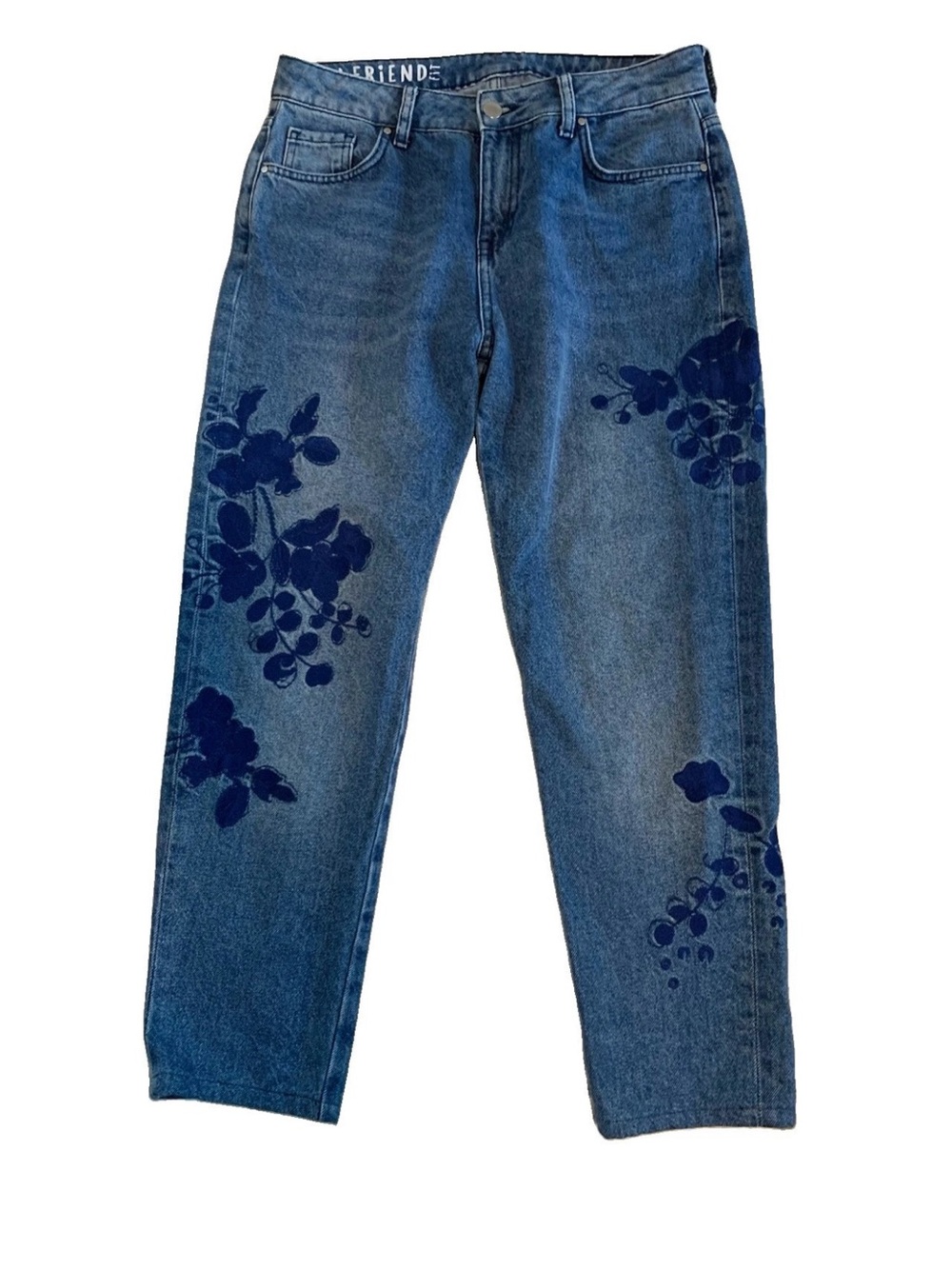 M&S Girlfriend Fit Blue jeans with Floral Embroidery women’s size 29